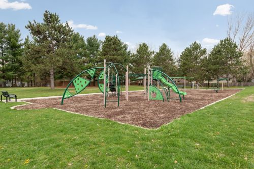 5498 Daisy Ct, Saint Paul MN  55110-2218 exterior