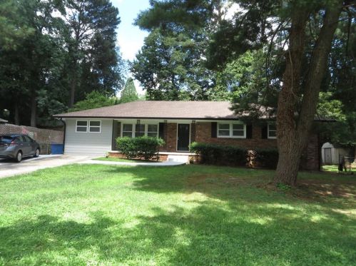 3797 Carole Dr, Atlanta GA  30340-2426 exterior