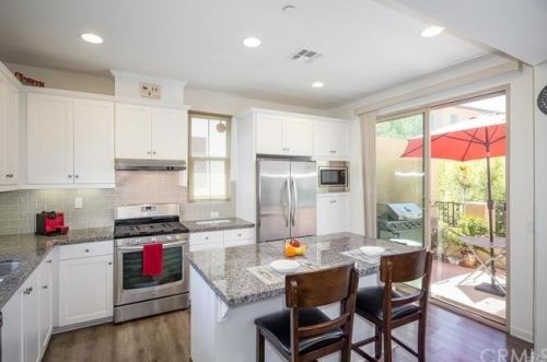 170 Borrego, Irvine, CA 92618-8887