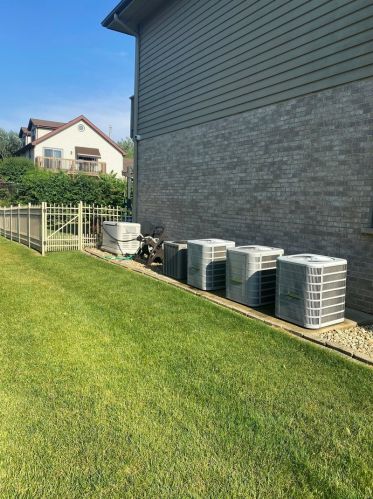 319 Dee Ct, Hanover Park, IL 60108-3512