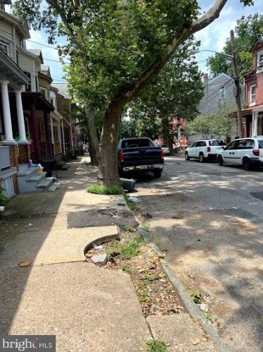 247 Pearl St, Trenton, NJ 08609-2517