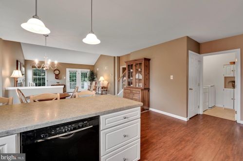 15 Leeds Ct, Lancaster PA  17602-4676 exterior