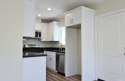 933 Claudina St, Anaheim CA  92805-1908 exterior