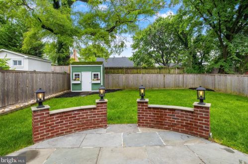 9613 Clearview Pl, Silver Spring MD 20901-2902 exterior