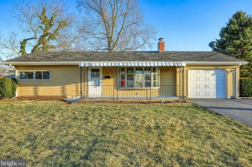 804 Richwill Ln, York, PA 17404-2343