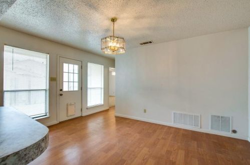 2263 Jackson Cir, Carrollton TX 75006-1655 exterior