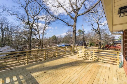 2605 Kimmeridge Dr, Atlanta GA  30344-3020 exterior