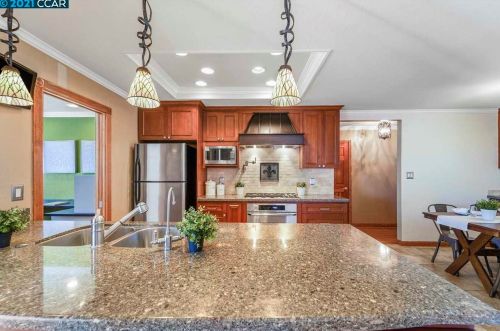 732 San Simeon Ct, Concord CA  94518-2316 exterior