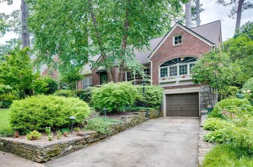1714 Meadowdale Ave, Atlanta, GA 30306-3114