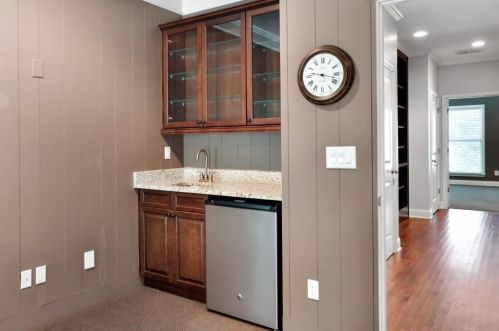 651 Lockton Pl, Atlanta GA  30342-5044 exterior