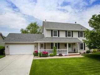 5868 Woodbridge Dr, Prior Lake, MN 55378-2834