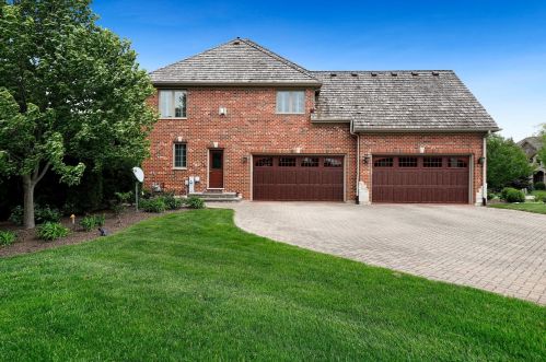25050 Old Oak Ln, Joliet, IL 60404-7407