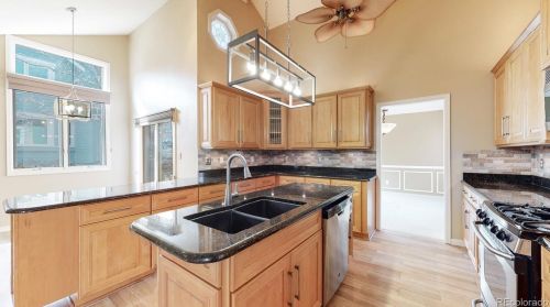 8127 Leyden St, Englewood CO 80112-3059 exterior