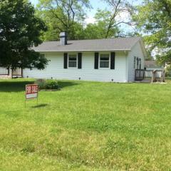 9705 Knox St, Edwards, IL 61528-9513