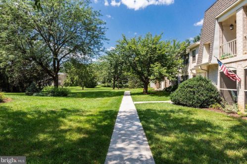 85 Valleybrook Dr, Lancaster PA  17601-4612 exterior