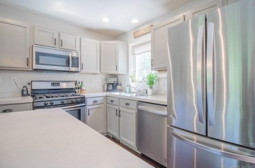20 Stagecoach Rd, Exeter CT  06249-1647 exterior