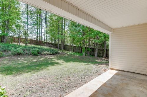 2005 Lantern Dr, Jefferson GA  30549-6996 exterior