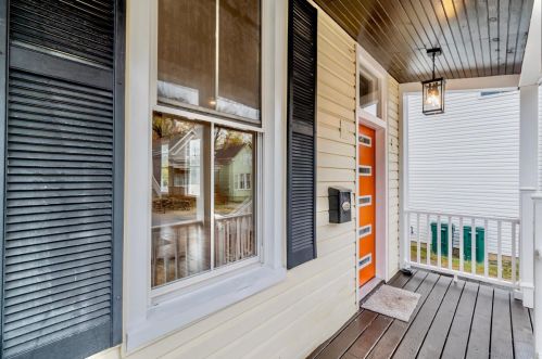 2620 Hackberry St, Cincinnati OH  45206-2122 exterior