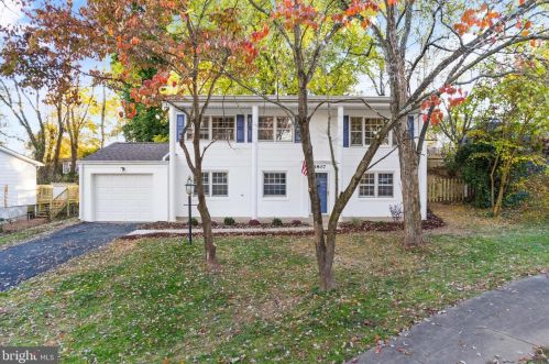 4807 Kellogg Dr, Woodbridge, VA 22193-4804