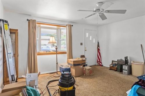 209 Palomino Dr, Noblestown, PA 15071-9315