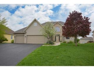 1652 Seashell Ln, Minnetrista, MN 55387