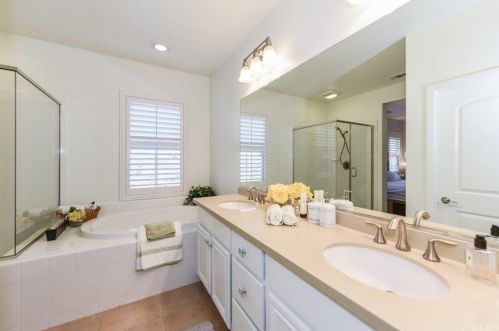 17 Prickly Pear, Irvine CA  92618-8856 exterior