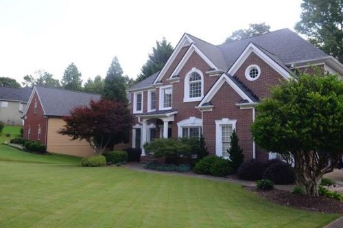3725 Rolling Creek Dr, Buford, GA 30519-4393