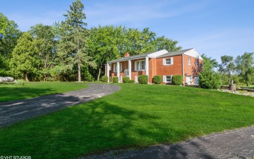 3412 Danne Rd, Crete, IL 60417-4253