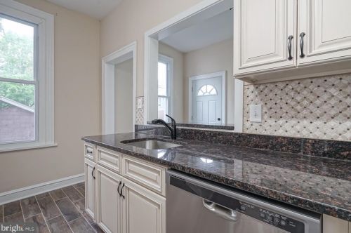 114 Ctr St, Camden NJ  08109-2201 exterior