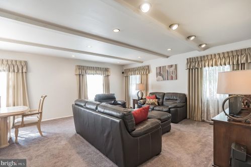 126 Torrington Ln, Willingboro, NJ 08046-3612