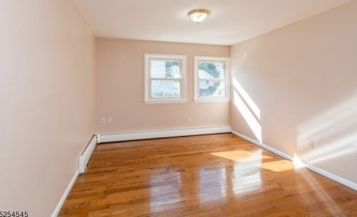 2 Green Tree Ln, Dover NJ  07801-4420 exterior