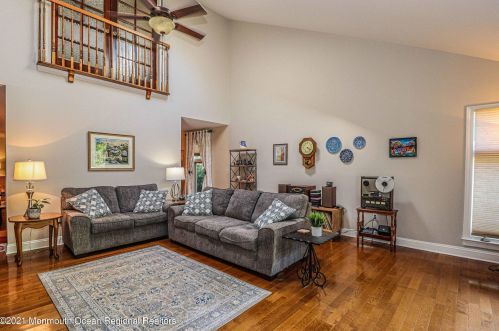 55 Prospect Ave, Tinton Falls NJ  07701 exterior