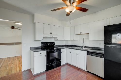 11929 Hamden Dr, Cincinnati, OH 45240-1809