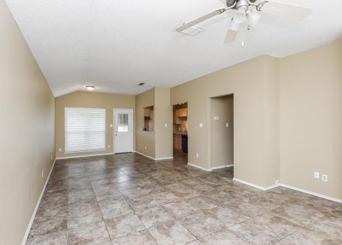 7001 Avington Way, Fort Worth TX  76133-8194 exterior