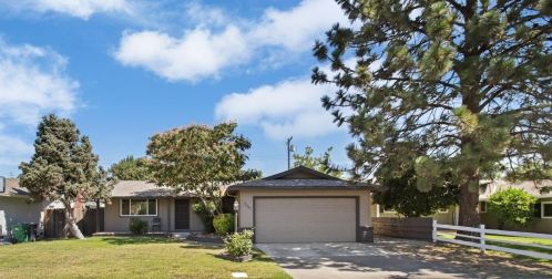 2337 Corbin Ln, Lodi, CA 95242-3627