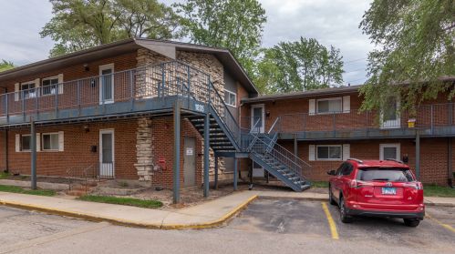 1905 Hatherleigh Ct, Mount Prospect, IL 60056-4778