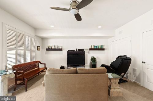 353 Marina Ave, Aberdeen MD  21001-4204 exterior