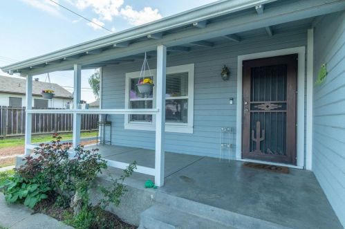 1645 Canal Farm Ln, Los Banos CA 93635-4405 exterior