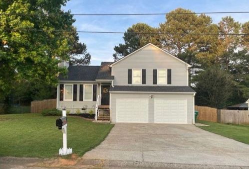 100 Villa Rosa Dr, Temple, GA 30179-4242