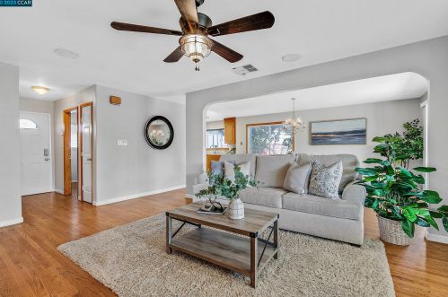 4046 Alvarado St, Pleasanton, CA 94566-5602