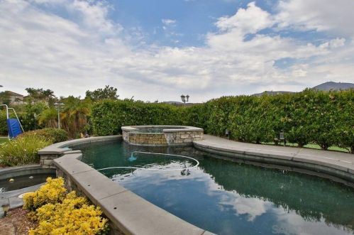 845 Aspen Glen Rd, Chula Vista CA  91914-2520 exterior