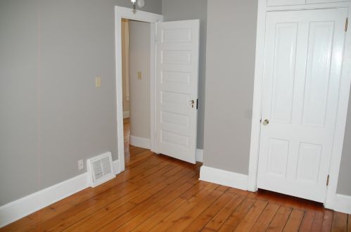 64 Chatsworth St, Saint Paul MN  55104-7024 exterior