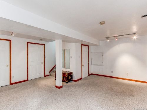 20695 Oxford Pl, Denver CO 80014-5137 exterior