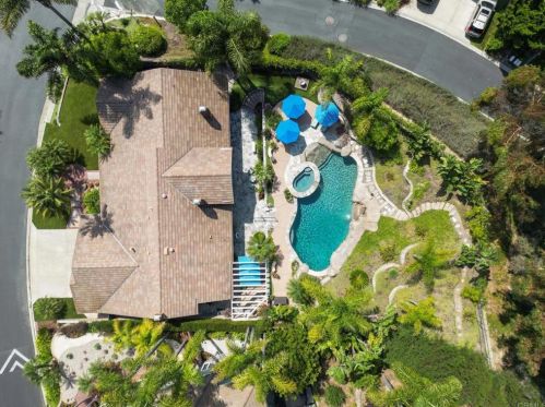1798 Sienna Canyon Dr, Encinitas, CA 92024-5535