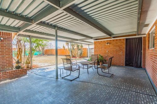 244 Bastrop St, Angleton TX 77515-4106 exterior