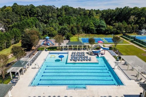 4182 Links Blvd, Jefferson GA  30549-8826 exterior