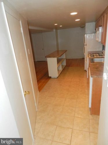 2227 Delancey Pl, Philadelphia PA  19103-6549 exterior