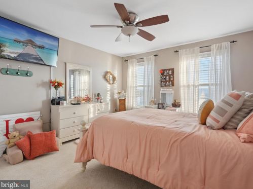 41 Cypress Point Ct, Charles Town WV  25414-3928 exterior