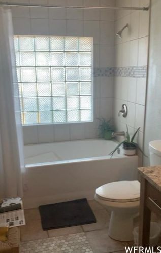 62 Padre Cyn Dr, Kayenta UT 84738-6022 exterior