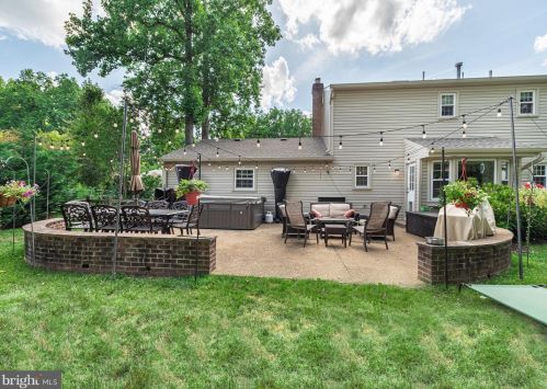 329 Soapstone Ln, Silver Spring MD 20905-5718 exterior